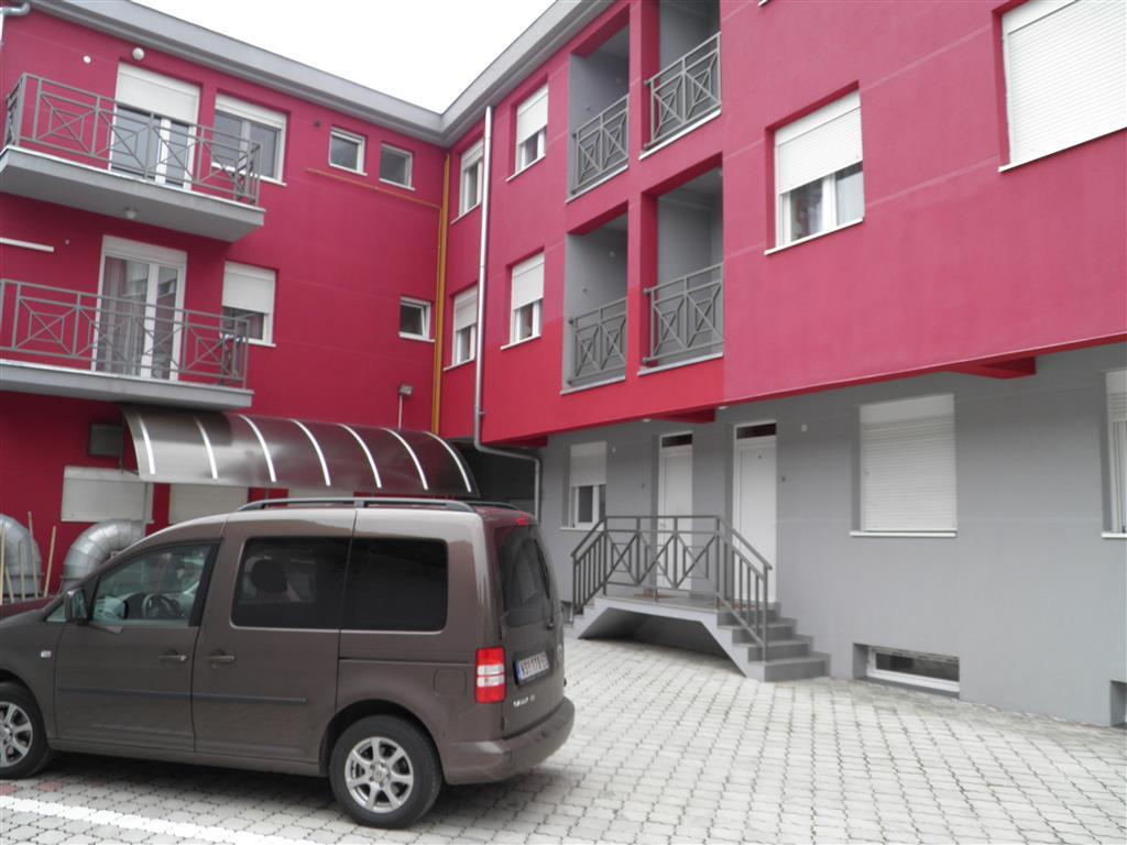 B&B Zmajevo Gnezdo 021 Sremska Kamenica Buitenkant foto